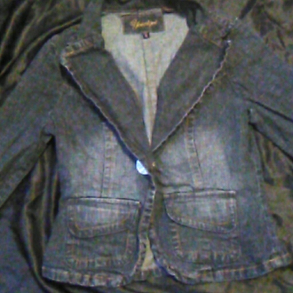 Jean jacket long sleeved